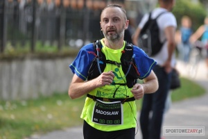 Wypadające słuchawki to zmora biegacza